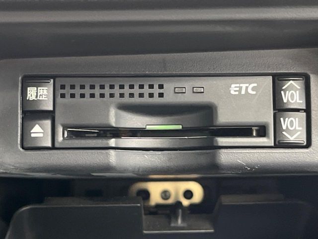 【ETC】高速道路の料金所をストレスなく通過！話題のスポットやサービスエリアに多い「スマートIC」利用時は必須のアイテムです。当店でセットアップを実施、ご納車当日からすぐにご利用いただけます！
