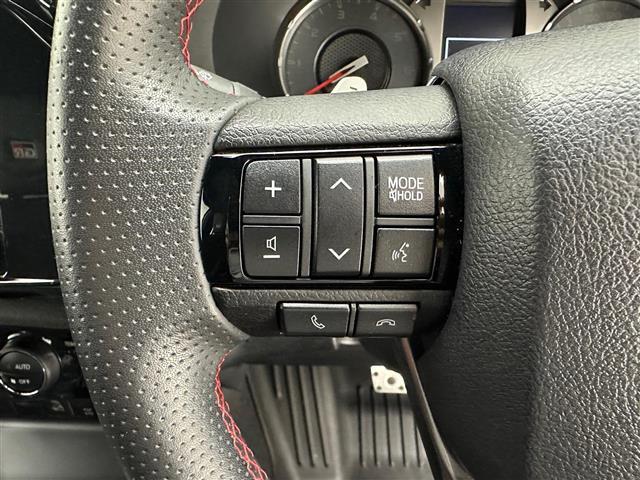 【運転席操作部】快適なドライブを楽しむための機能が装備されています！運転席から触れるので、使いやすいです！除菌プランいれていただくと、さらに清潔で安心していただけます！