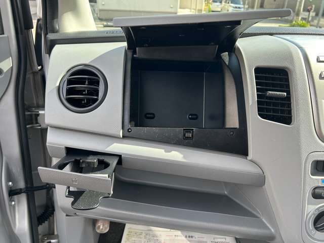 納車整備 全車実施！「エンジンオイル＆エレメント交換・バッテリー交換・エアクリーナー交換・エアコンフィルター交換・ワイパー交換・空気圧チェック」