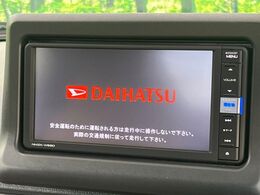 【純正ナビ】人気の純正ナビを装備。オーディオ機能も充実しており、Bluetooth接続すればお持ちのスマホやMP3プレイヤーの音楽を再生可能！毎日の運転がさらに楽しくなります！！