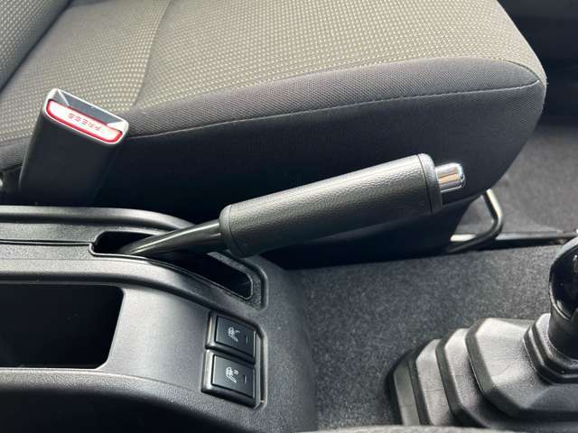 車試乗可能です。大きな展示場内を実際に運転してみて下さい。実際に乗ってみてこれからのカーライフを想像してください♪