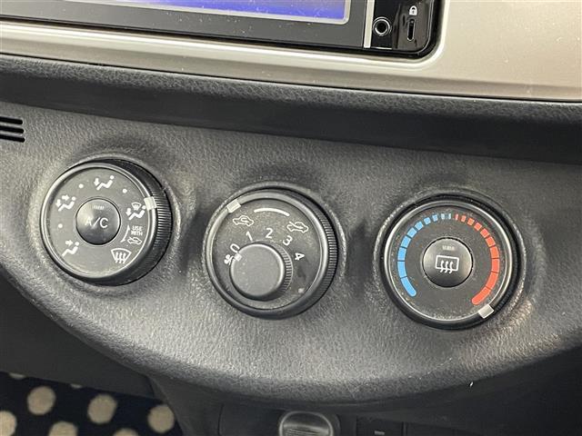 【　オートエアコン　】車内温度を感知して自動で温度調整をしてくれるのでいつでも快適な車内空間を創り上げます！
