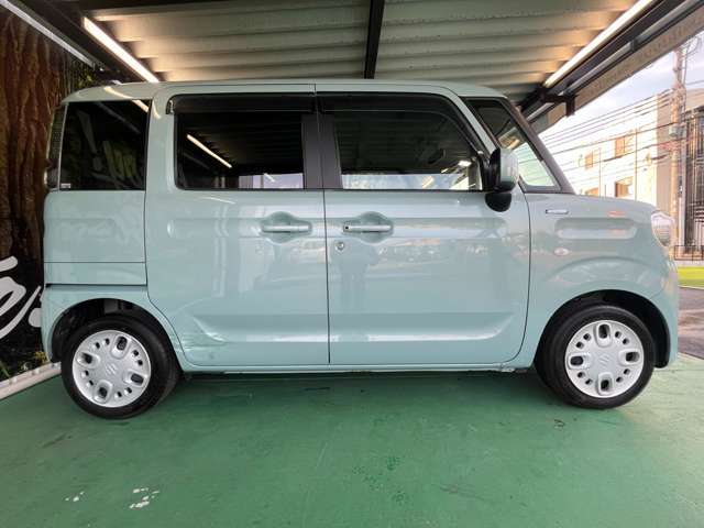 ■掲載車両以外にも在庫がたくさん！■　カーセンサーで希望の車両が見つからなくてもぜひお問い合わせ下さい。お電話でもかまいません。販売スタッフが全力でご希望のお車をお探しいたします！