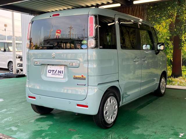 ■充実のアフターサービス■　車の販売はもちろん、自社整備工場・自社鈑金工場・オイル交換＆点検専門店舗を完備しておりますので納車後もお客様のカーライフをトータルでサポートいたします。