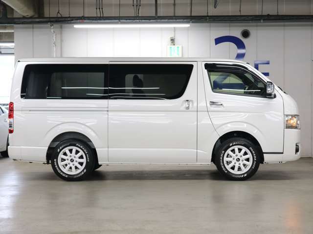 毎日新規物件入庫！3500台の高品質車をぜひとも、ご自身の目で直接ご覧になって、ご実感下さい、自身を持ってお勧めいたします。