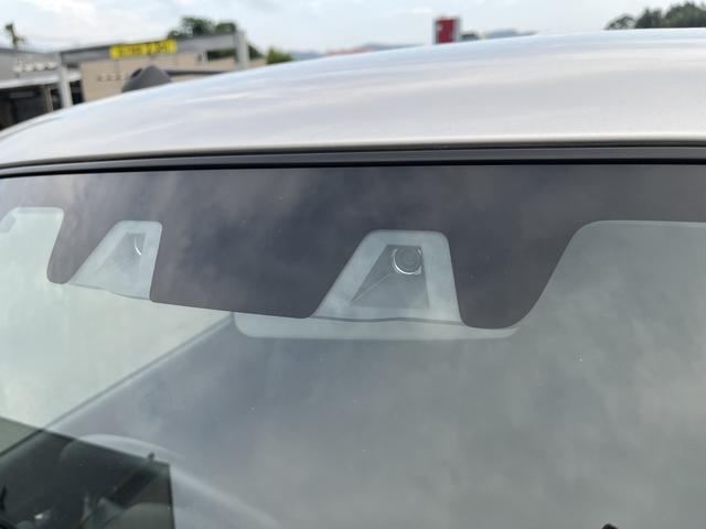 デュアルカメラブレーキサポートや横滑り防止装置、車線逸脱警報機能などのサポート装備も充実♪