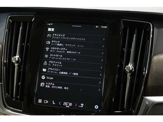 駐車時に安心な360度カメラも完備です！！勿論バックカメラのみへの切り替えも可能です。何より前後横の障害物センサーも完備です。