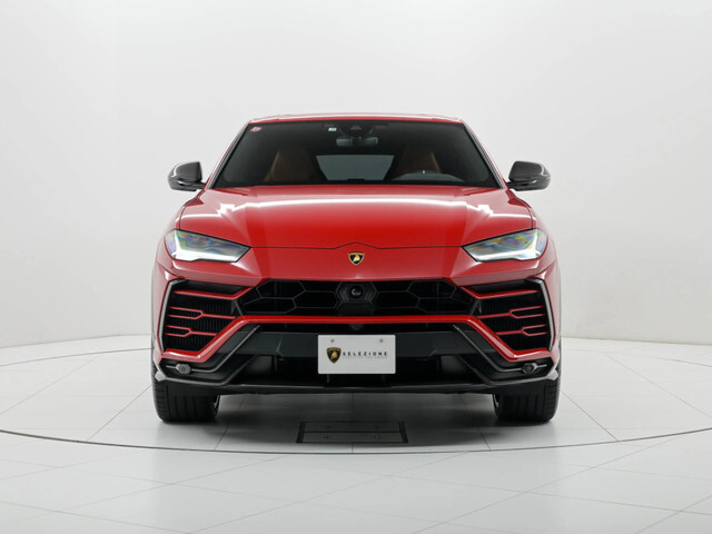ボディカラーはRosso Anterosでございます。