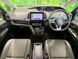 グループ総在庫数約30，000台！！全国の系列店からメーカー・車種問わずご紹介出来るので、あなたにピッタリのお車が見つかるはずです♪まずはお問い合わせ下さい☆