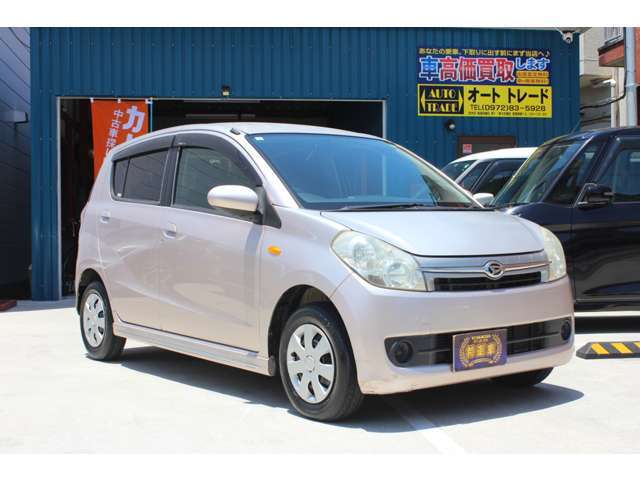 右前からの画像です。お問合せはカーセンサーフリーダイヤル0078-6002-853027までお電話ください♪