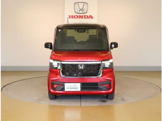 「自動車保険」と「あんしん特典」がひとつになったHondaのお店ならではの保険プランです。お客様のカーライフにより一層の安心をプラスします。