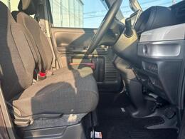 「この車の写真をもっと見たい」「状態が気になる」「この装備はついている？」どんな小さな疑問でもお気軽にお問い合わせください！