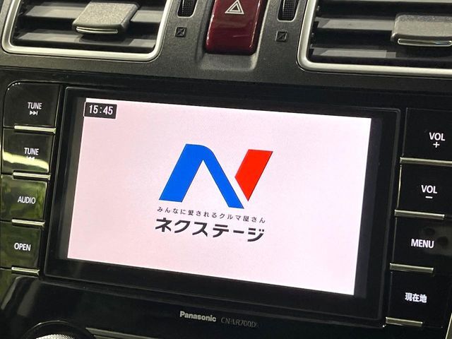 【純正ナビ】人気の純正ナビを装備しております。ナビの使いやすさはもちろん、オーディオ機能も充実！キャンプや旅行はもちろん、通勤や買い物など普段のドライブも楽しくなるはず♪