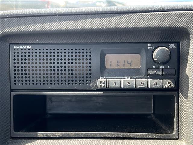 運転席操作部の画像です。店舗にて現車の確認もいただけますので、お電話で在庫のご確認の上是非ご来店くださいませ！！！ワクワクするクルマ選びをご提案します！