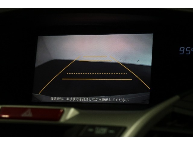 ◆◆バックカメラの画像です。車庫入れの安心感がアップしますね☆