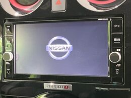 【純正ナビ】人気の純正ナビを装備。オーディオ機能も充実しており、Bluetooth接続すればお持ちのスマホやMP3プレイヤーの音楽を再生可能！毎日の運転がさらに楽しくなります！！