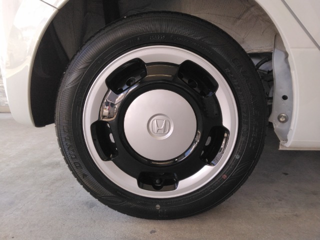 ホンダ純正のホイールキャップが装備されています。