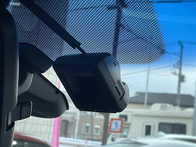 ガリバーグループでは主要メーカー、主要車種をお取り扱いしております。全国約460店舗の在庫の中からお客様にピッタリの一台をご提案します。