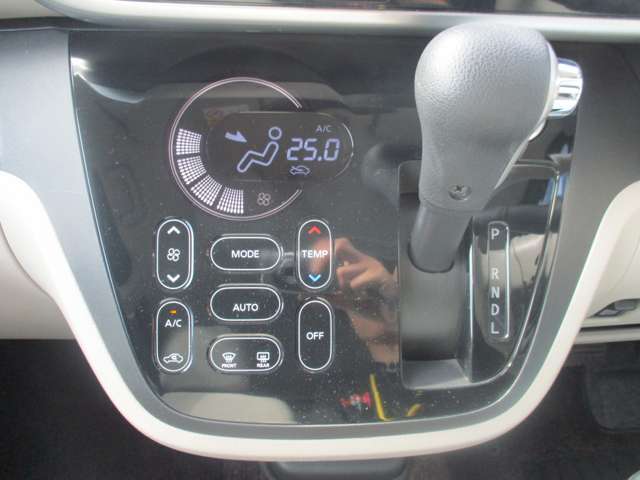 シフトレバーです！