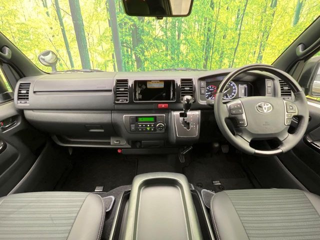 グループ総在庫数約30，000台！！全国の系列店からメーカー・車種問わずご紹介出来るので、あなたにピッタリのお車が見つかるはずです♪まずはお問い合わせ下さい☆