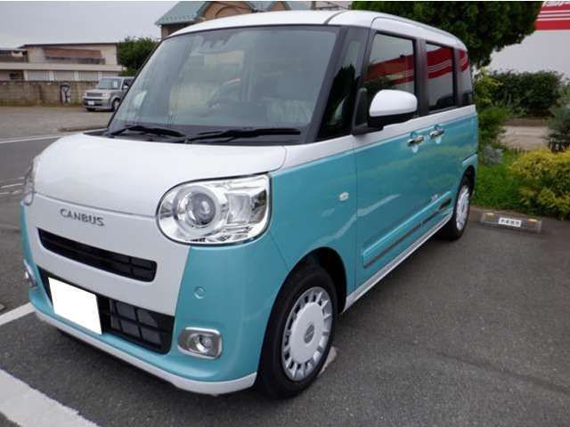 本社（さいたま市見沼区）、岩槻店（さいたま市岩槻区）、与野店（さいたま市中央区）、パッカーズ39.8店（さいたま市見沼区）、高須自動車グループの豊富な在庫でみなさまをお迎えいたします。