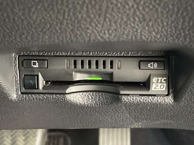 【　ETC　】今やカーライフにおける重要性はナビにも匹敵するのではないでしょうか？セットアップを行うことで利用可能になります！