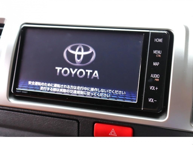 トヨタ純正7インチフルセグナビ搭載！