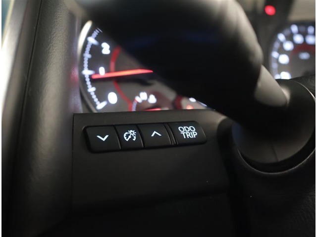 全車走行距離無制限！1年間無料の全国トヨタのロングラン保証付きです！遠方の方も安心です！消耗品を除くエンジン・ミッションは勿論、ナビ・エアコンなど機械部品が対象です。別途3年間まで延長出来ます！