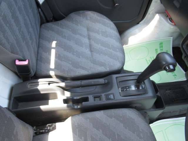 フロアAT　4WD 切替スイッチ