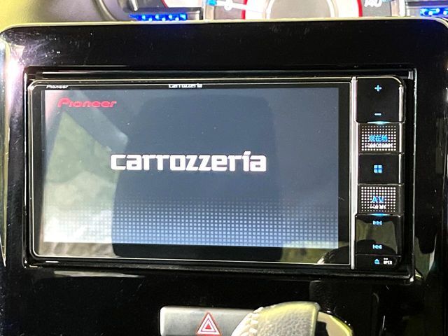 【ナビゲーション】使いやすいナビで目的地までしっかり案内してくれます。各種オーディオ再生機能も充実しており、お車の運転がさらに楽しくなります！！