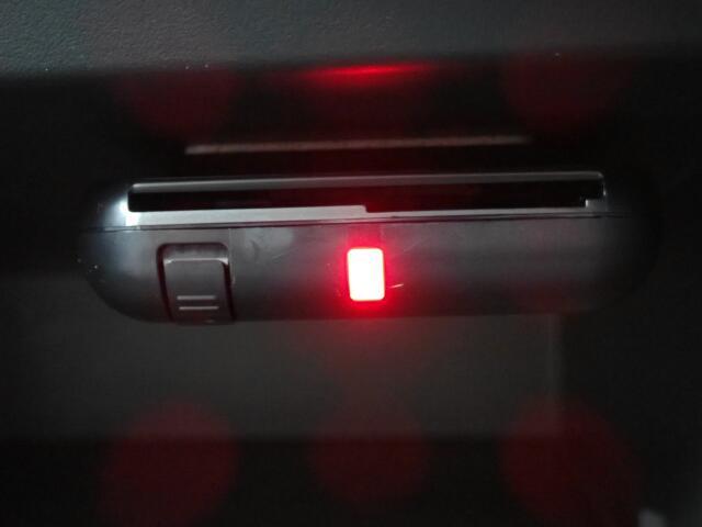 ETCも装備しています。ノンストップで料金所を通過できます。うれしい装備ですよね。