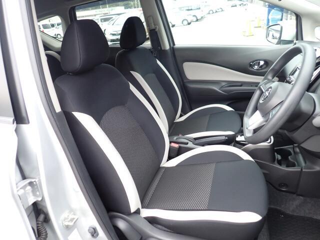 フロントシート、状態良好で安心です。大きな汚れもなく安心です