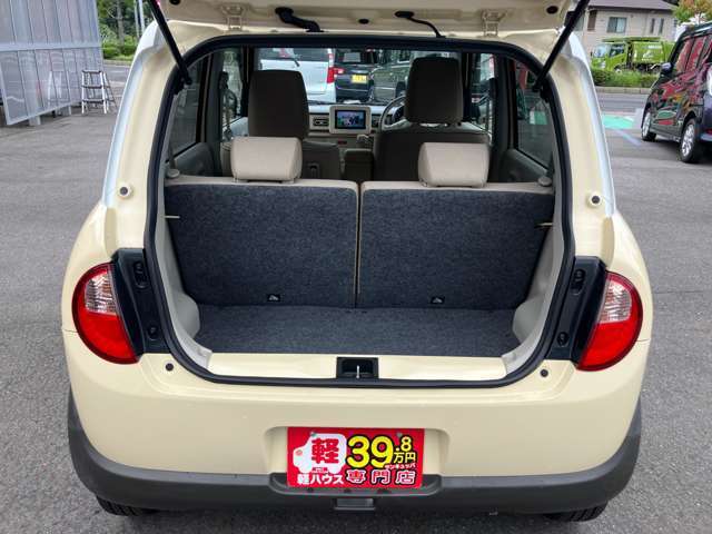 【内装クリーニング】全車、専用機械でルームクリーニング施工しています！シートももちろん汚れや破れも無く、非常に良いコンディションですよ！