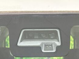 【スズキ　セーフティサポート】走行中に前方の車両等を認識し、衝突しそうな時は警報とブレーキで衝突回避と被害軽減をアシスト。より安全にドライブをお楽しみいただけます。