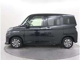 両面電動スライドドアなので、お子様が乗車・降車する際も楽々ですね！