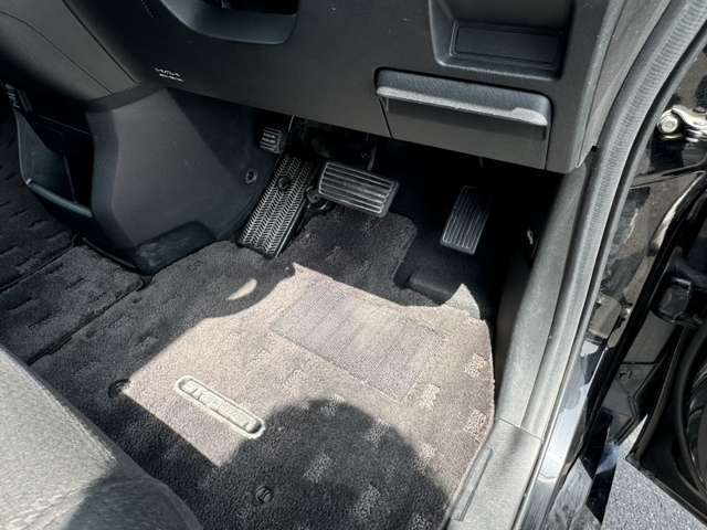 新車・登録（届出）済未使用車も取り扱いございます。お客様のご要望に合わせた各種注文販売も承っております。とにかくクルマのことなら村田自動車にご相談ください！フリーダイヤル【0078-6002-156211】