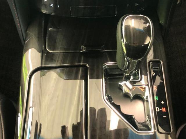 WECARS（ウィーカーズ）は全国250店舗展開！お客様が安心してカーライフをお楽しみいただけるよう社員一同心を込めてサポートいたします。