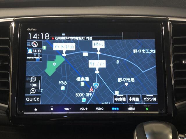 使い易いカーナビは情報量も豊富で使い勝手に優れております！