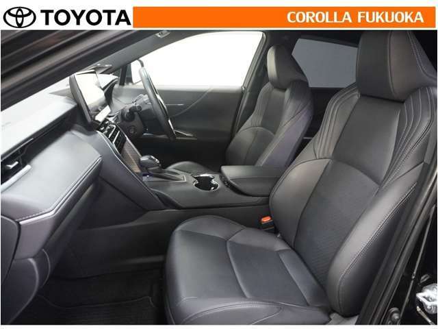 お客様にお座りいただくシートは、手作業で丁寧に洗浄いたしました。