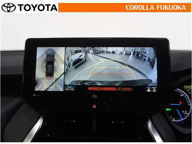 バックモニター付きなので後退時に後方映像が見えて安心。死角が減って思わぬ事故の防止にも役立ちます。