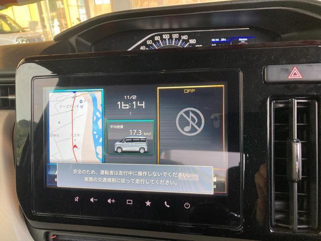 全方位カメラ付きメモリーナビゲーション装着車です。CD・DVD再生　Bluetooth機能付き