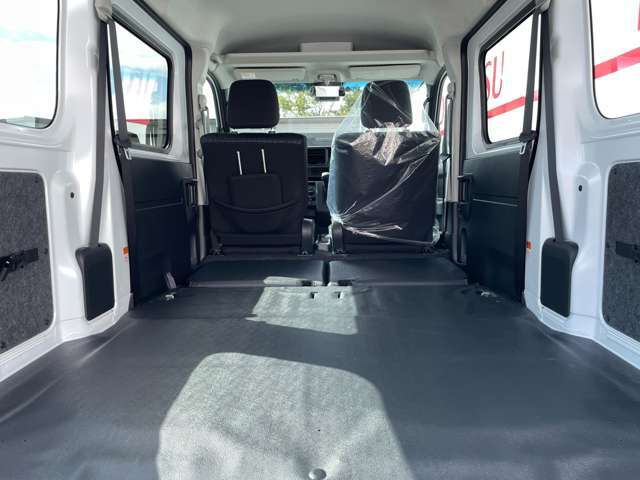 シートアレンジ次第でさらに広々使うことが出来ます