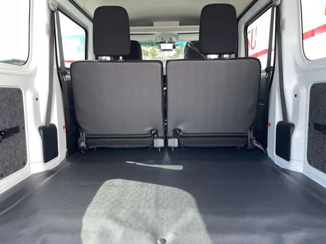 大きな荷物も入ります！