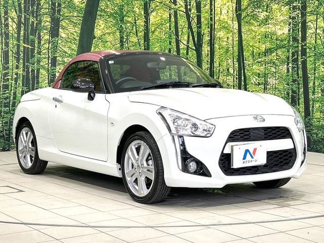 大好評のボディコーティング「弾スプラッシュコート」もご納車までに施工可能。通常のガラスコートと異なる、耐久年数6年の無機質ガラスコーティングが、ボディをキレイな状態に保ってくれます。