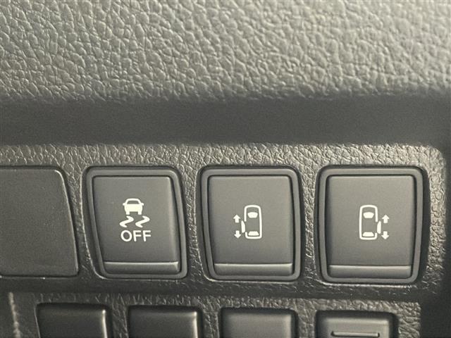 【運転席操作部】快適なドライブを楽しむための機能が装備されています！運転席から触れるので、使いやすいです！除菌プランいれていただくと、さらに清潔で安心していただけます！