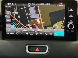 ホンダ「コネクトディスプレイ」が装備されております。スマートフォンとの連携によりリモート操作や駆けつけサービス(有償)にも対応しております。詳しくはお問い合わせくださいませ。