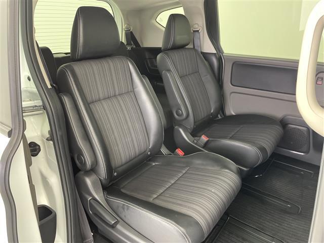 【助手席】きれいな助手席なので家族や友だちに乗ってもらっても安心です！◆ご来店予約受付中！無料の来店予約は【来店予約をする】ボタンから！◆