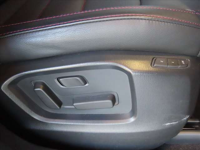 当社は全国登録＆納車が可能です！兵庫県以外の方もい気軽にお問合せください！※県外登録費用が別途かかります。金額に関しては当店スタッフへお問合せください。