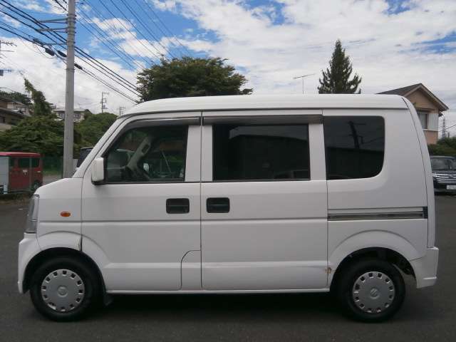 販売車の殆どが新車からお乗り頂いたお客様や、弊社で点検整備をしていた車です！使用の仕方、修復暦などなど、詳細の分かり易い安心の1台です。