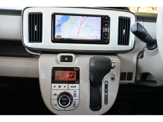 空調はオートエアコンで快適に